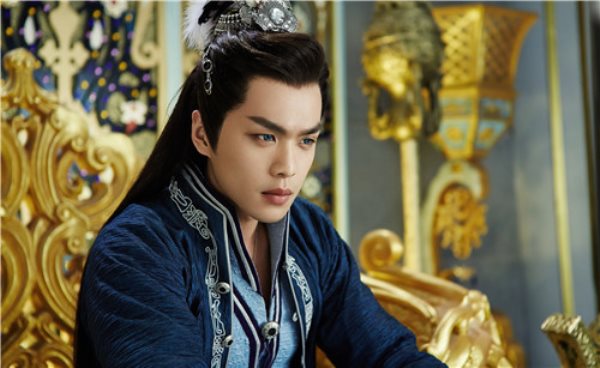 张若昀为什么叫张高级、羽皇、腚腚(羽皇张若昀邪魅一笑)