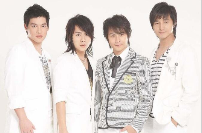 王绍伟为什么同时在两个组合(王少伟为什么两个组合) 王绍伟为什么同时在两个组合(王少伟为什么两个组合)