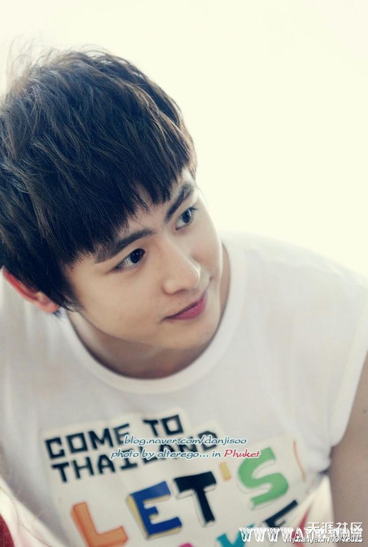 尼坤、张佑荣为什么退出2pm?尼坤残的太 尼坤、张佑荣为什么退出2pm?尼坤残的太