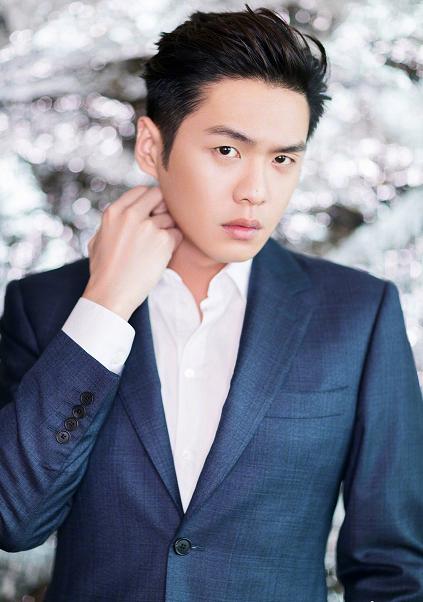 张若昀为什么叫张高级、羽皇、腚腚(羽皇张若昀邪魅一笑)