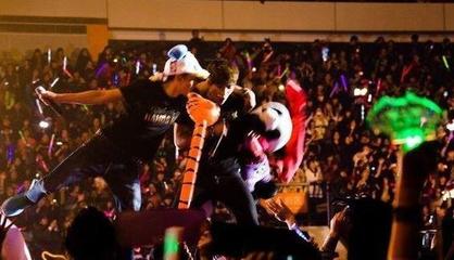 实拍2pm南京演唱会惨状图 2pm现在解