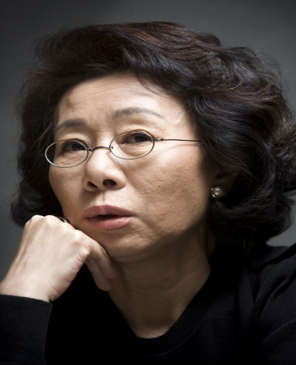 尹汝贞年轻时候的照片(尹汝贞 身高)