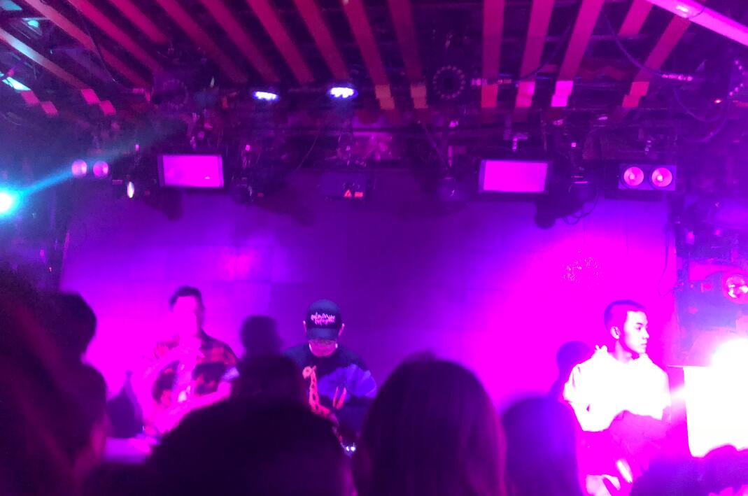 别人说我土嗨什么意思(土嗨是什么意思网络用语)