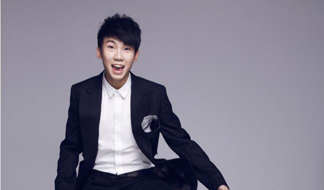 白举纲中餐厅房东家唱的什么歌？节目中舒淇(白举纲中餐厅清唱的歌)