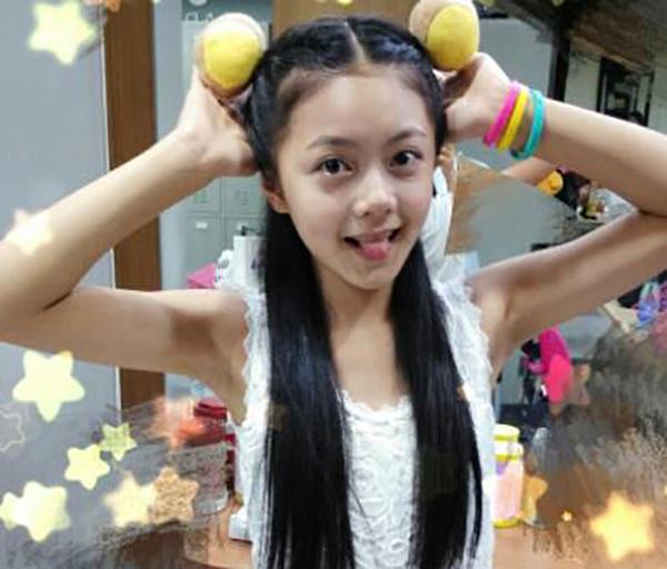 赵今麦的男朋友叫王俊？赵今麦在哪个初中她(赵今麦的爸妈)