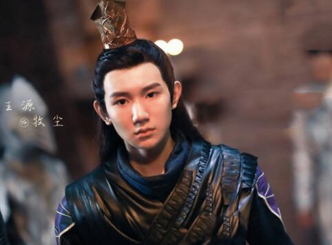 天蚕土豆写小说赚多少钱?天蚕土豆上天天向 天蚕土豆写小说赚多少钱?天蚕土豆上天天向