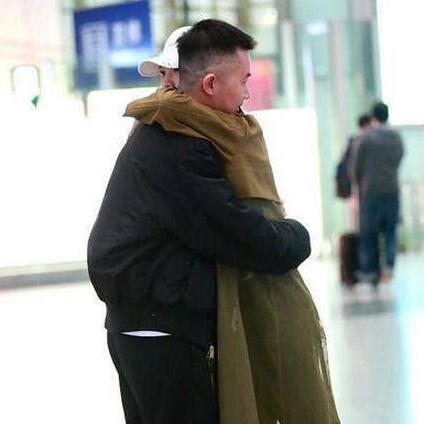 白百何是离婚前出轨的吗(白百何出轨了吗?)