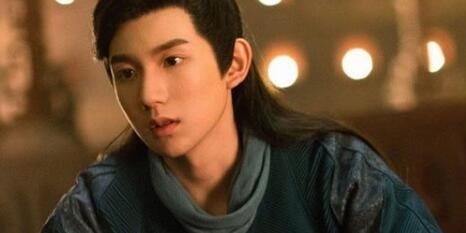 天蚕土豆写小说赚多少钱?天蚕土豆上天天向 天蚕土豆写小说赚多少钱?天蚕土豆上天天向