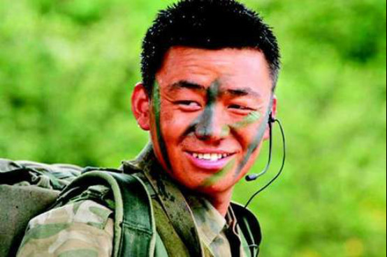 王宝强帮冯小刚打架替他挡刀？王宝强和冯小(王宝强跟冯小刚什么关系)