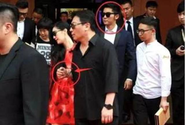 哪个明星的保镖最有钱?王俊凯的私人保镖是 哪个明星的保镖最有钱?王俊凯的私人保镖是