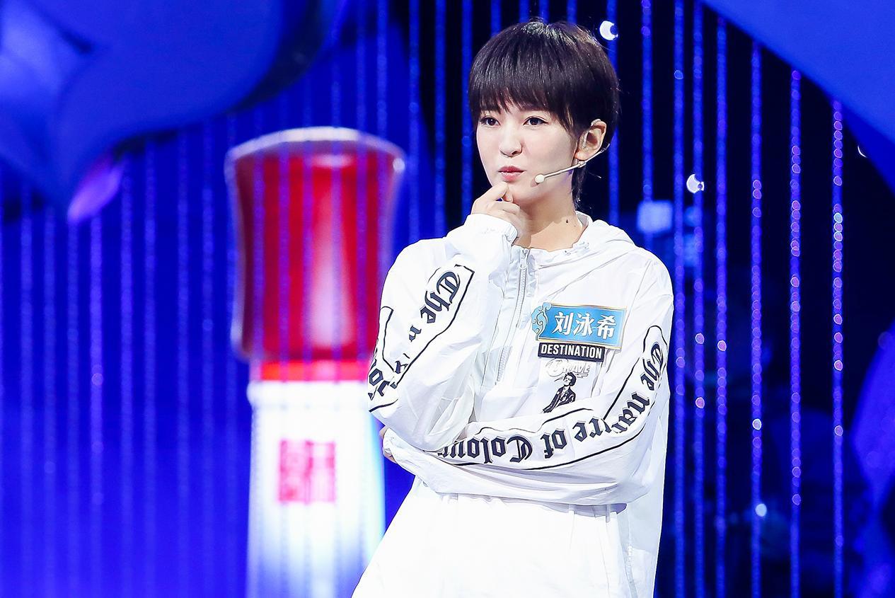 刘泳希是墨韵教主随步摇吗？b站千指大人是