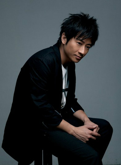 孙耀威是同性恋吗？孙耀威为什么被雪藏站<(孙耀威 女友)