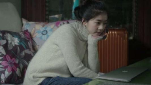 李凯馨素颜好丑照片(李凯馨整容前后照片)