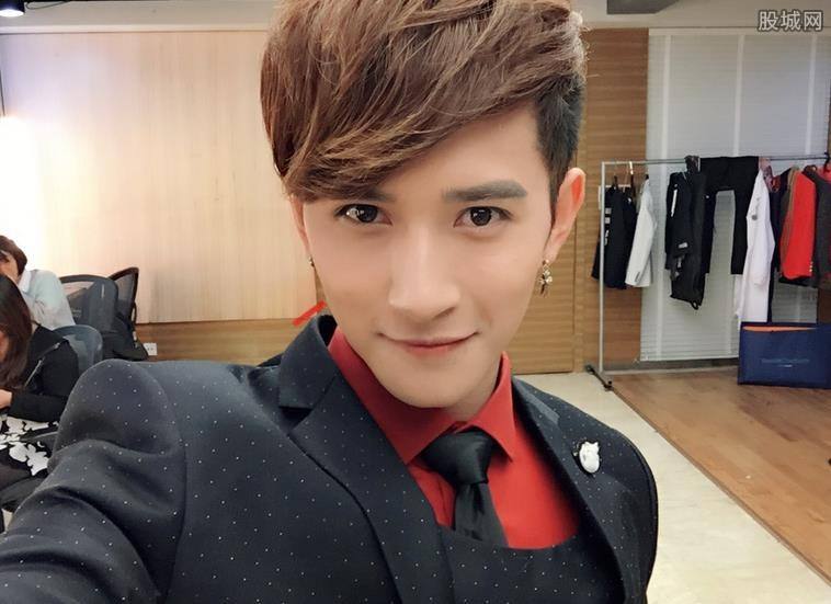 刘洲成为什么叫小美？刘洲成的老婆是干嘛的