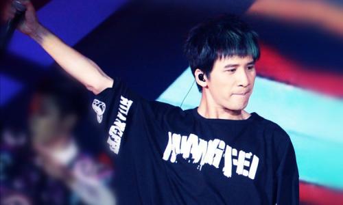 大张伟小时候经常被打真的吗？半个北京都打