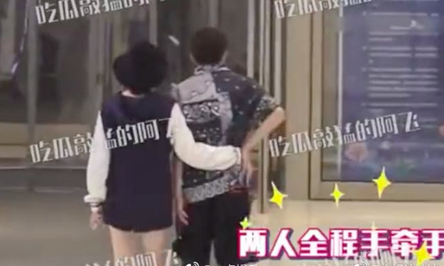 张雨绮95后男友李柄熹牵手逛街(张雨绮男友李柄熹个人简历)