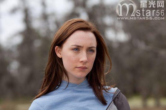 西尔莎罗南现在和颜值巅峰时期照片对比