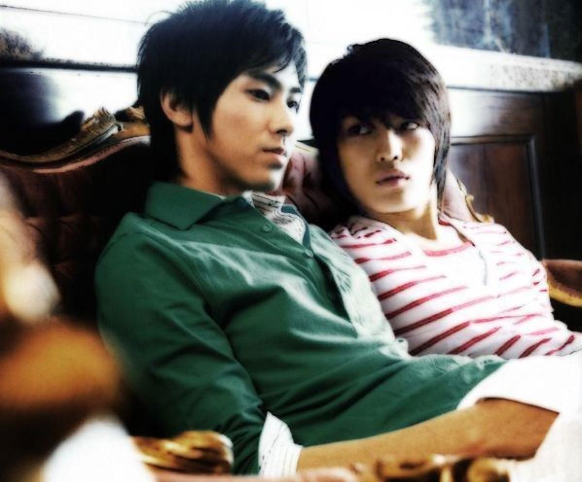 郑允浩金在中酒店事件回顾(郑允浩机场事件)