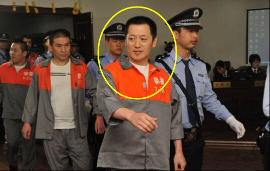 鄢颇被砍伤现场图片(鄢颇伤势好了吗) 鄢颇被砍伤现场图片(鄢颇伤势好了吗)