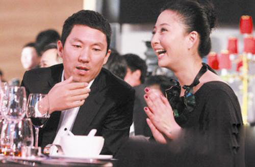 鄢颇被砍伤现场图片(鄢颇伤势好了吗) 鄢颇被砍伤现场图片(鄢颇伤势好了吗)