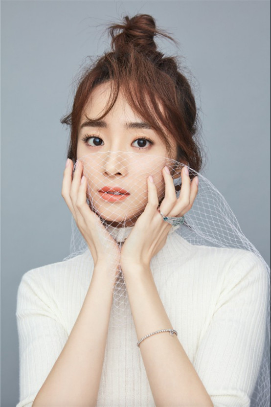 胡冰卿双胞胎姊妹胡玉洁照片(胡毓洁胡冰卿合照图片)