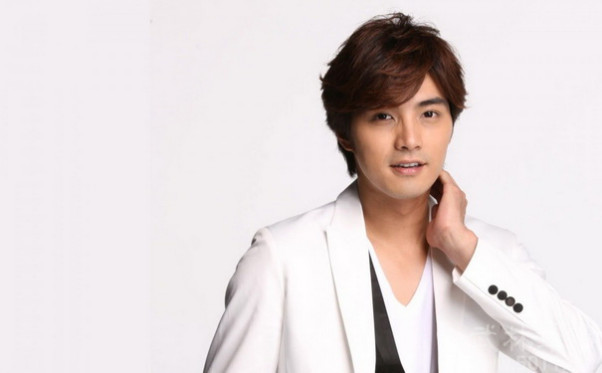 郑元畅贺军翔绯闻原因(郑元畅苦恋贺军翔)