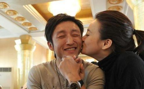 冉莹颖邹市明怎么认识?冉莹颖和邹市明舌吻 冉莹颖邹市明怎么认识?冉莹颖和邹市明舌吻