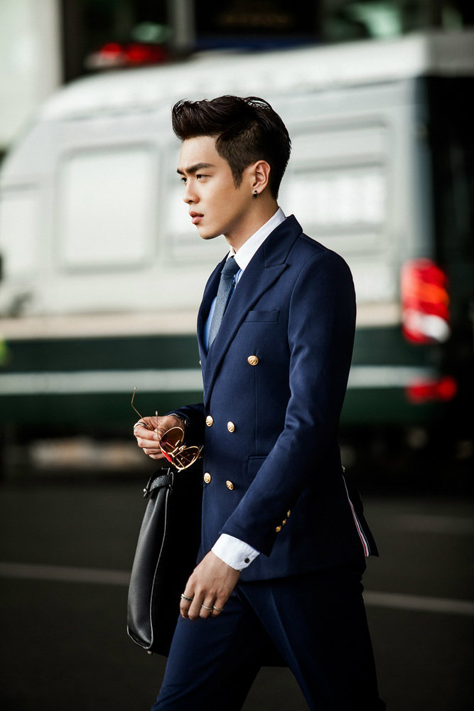 张若昀跳毛巾舞的视频