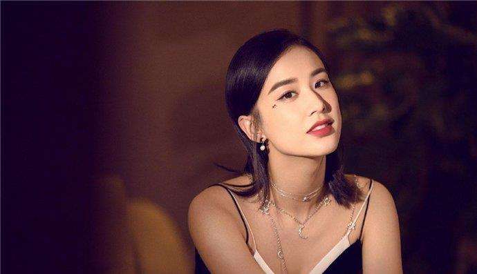 黄圣依点赞宁静好评微博(宁静评价黄圣依)