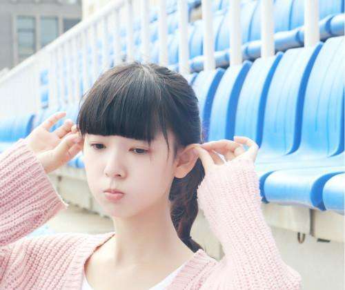 陈瑶跟小彩旗是一个人吗？陈瑶高中时期的照