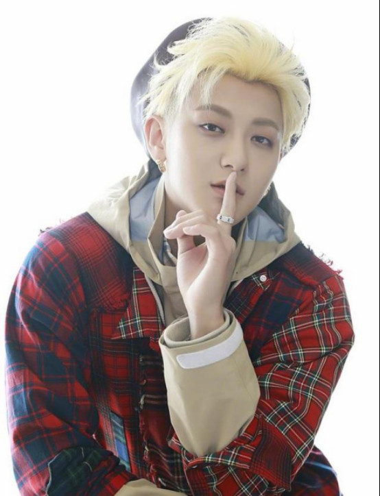 黄子韬骂吴亦凡讽刺鹿晗原文(黄子韬喷鹿晗)