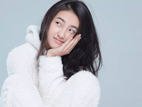 张子枫被王源打了是真的吗？张子枫有男朋友