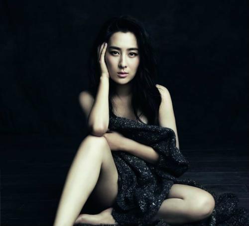 马苏穿性感内衣的照片