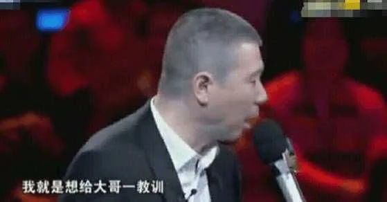 张国立与成龙谁更有钱？张国立成龙一起参加(张国立和成龙谁地位高)