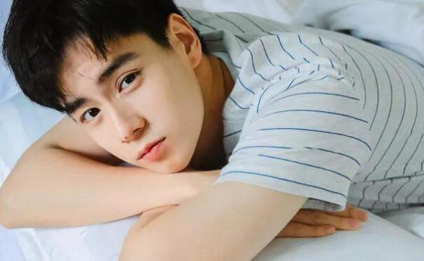 胡一天为什么叫麻将？胡一天没有自己的助理(胡一天的麻将是什么意思)