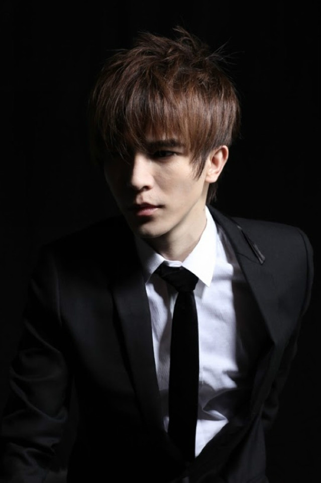 郭敬明是最赚钱的作家吗？郭敬明旗下作家有