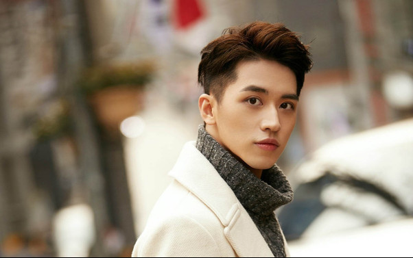 许魏洲在泰国有多红？许魏洲和黄景瑜睡过觉