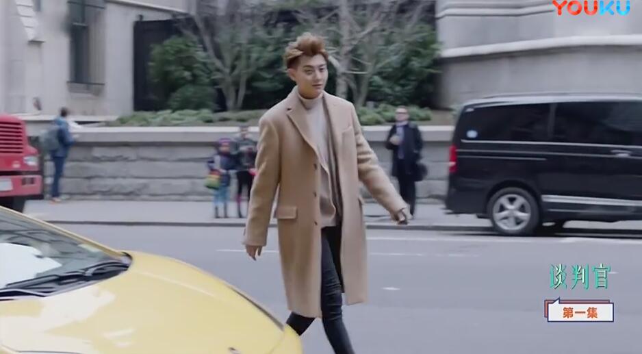 谈判官里杨幂和黄子韬分别开的什么车？谈判