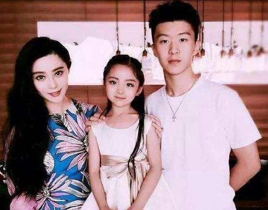 范丞丞到底是谁的孩子？范丞丞长得好像洪金(范丞丞像洪金宝儿子)