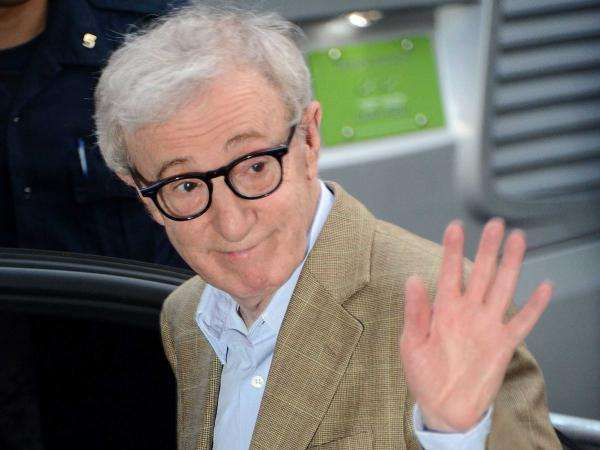 伍迪艾伦和宋宜现状(伍迪艾伦宋怡 照片) 伍迪艾伦和宋宜现状(伍迪艾伦宋怡 照片)