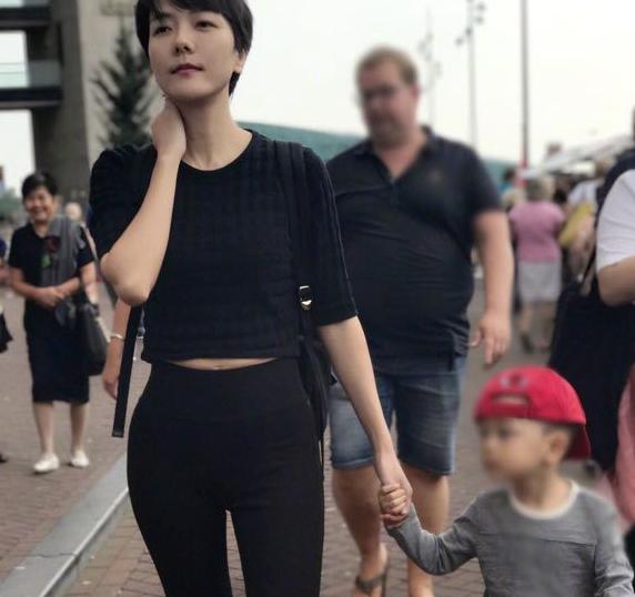 杨乐乐年轻时候的照片(杨乐乐的近照)