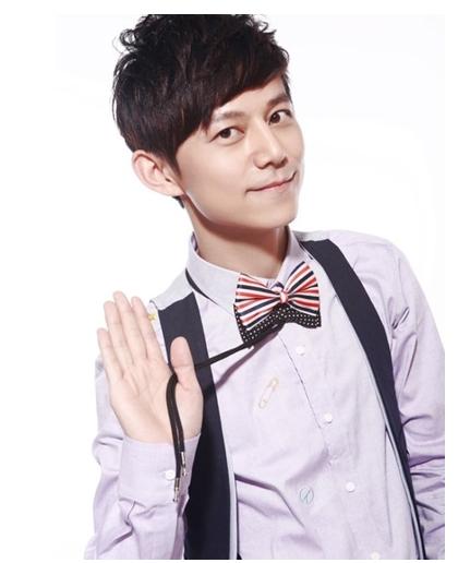 何炅是阿里巴巴的员工吗?何炅还在北外教书