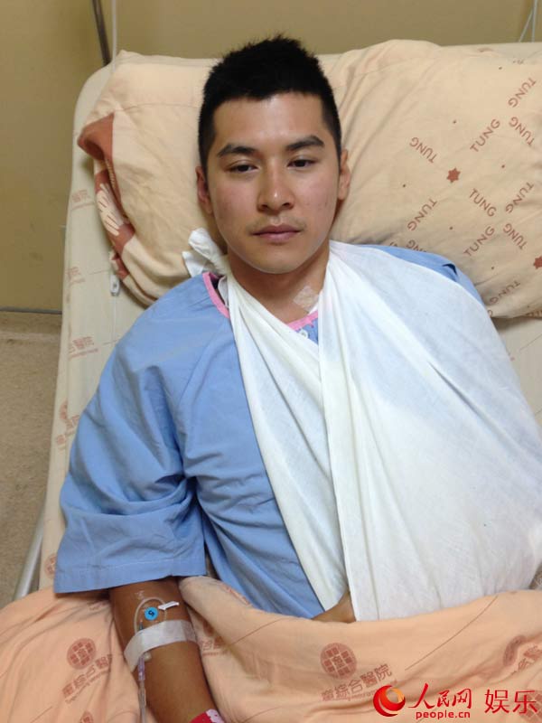 陈家乐脖子上是什么？陈家乐老婆资料