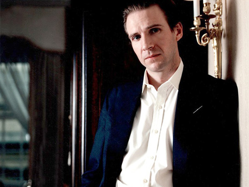 拉尔夫费因斯颜值巅峰照片(拉尔夫费因斯 身高)