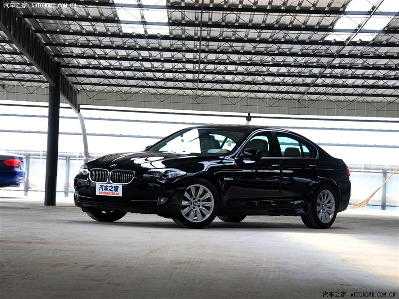 易思玲的男友照片(易思玲近况)