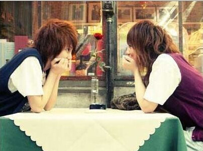 七夕女孩要送男孩东西吗？七夕送男生什么东(七夕是男孩送女孩礼物还是女孩送男孩礼物)