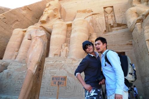 袁弘和胡歌是怎么回事？袁弘和胡歌是同学吗