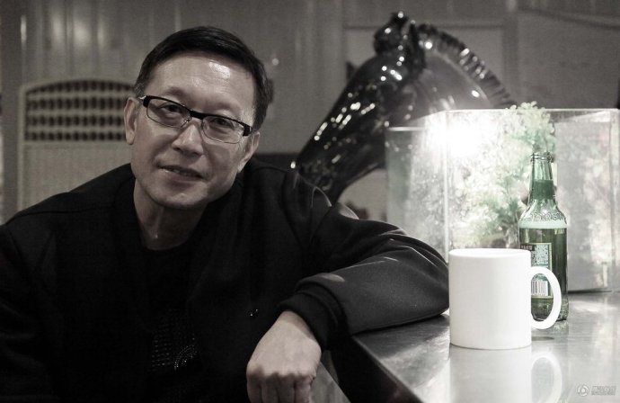 刘伟强叫成龙下跪真相(向华强打了成龙一巴掌)