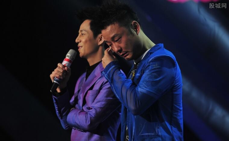 罗大佑为什么骂曾一鸣、陈奕迅？罗大佑有几