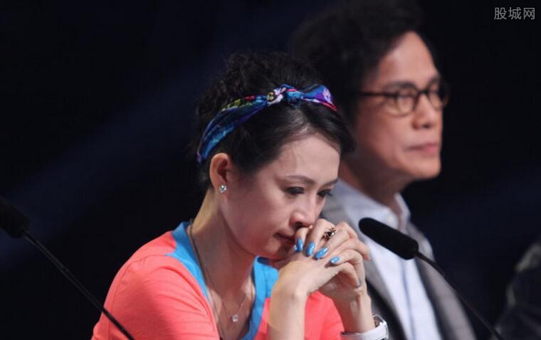 罗大佑为什么骂曾一鸣、陈奕迅?罗大佑有几